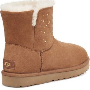 NEW - UGG Classic Gem Mini Boot Women's size 7 (W/1125911)